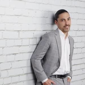 Meet your Posher, Nicolas